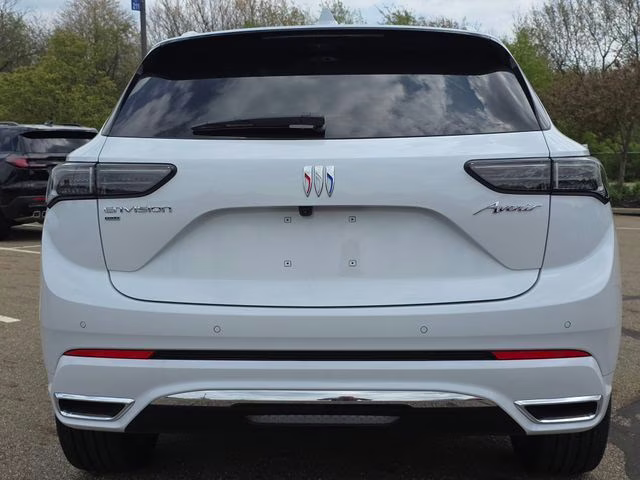 2026 Iridescent White Tricoat Buick Envision Avenir AWD SUV