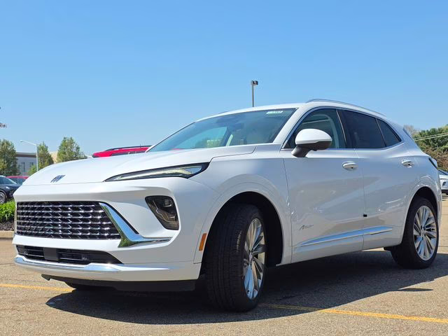 2026 Iridescent White Tricoat Buick Envision Avenir AWD SUV