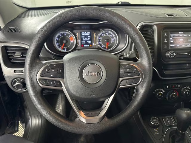 2020 Diamond Black Crystal Pearlcoat Jeep Cherokee Sport 4X4 SUV