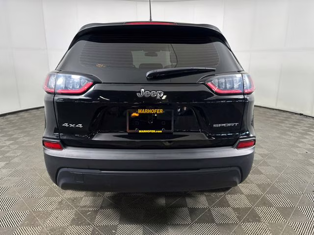 2020 Diamond Black Crystal Pearlcoat Jeep Cherokee Sport SUV