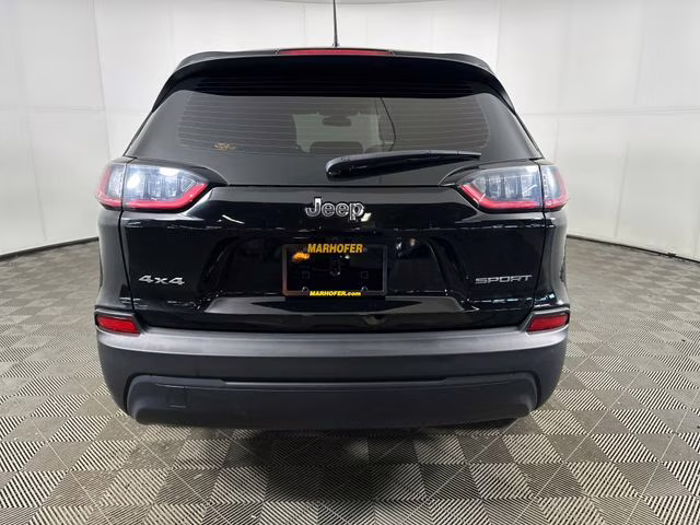 2020 Diamond Black Crystal Pearlcoat Jeep Cherokee Sport 4X4 SUV