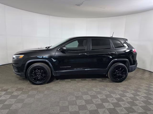 2020 Diamond Black Crystal Pearlcoat Jeep Cherokee Sport SUV
