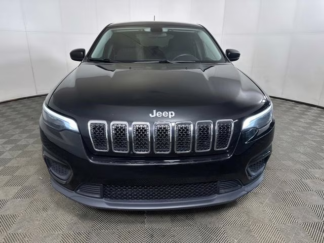 2020 Diamond Black Crystal Pearlcoat Jeep Cherokee Sport SUV