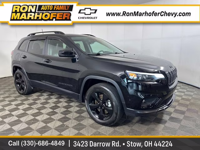2023 Diamond Black Crystal Pearlcoat Jeep Cherokee Altitude 4X4 SUV