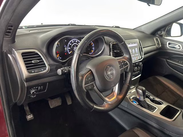 2021 Velvet Red Pearlcoat Jeep Grand Cherokee Laredo X 4X4 SUV