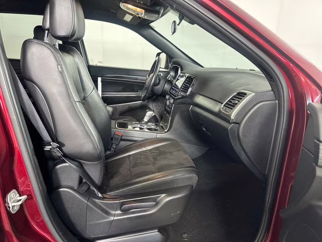 2021 Velvet Red Pearlcoat Jeep Grand Cherokee Laredo X 4X4 SUV