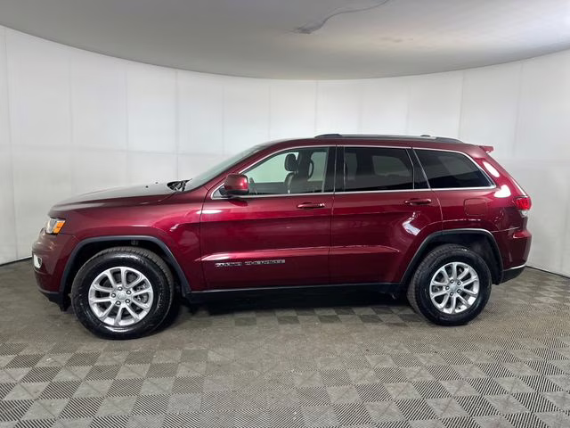 2021 Velvet Red Pearlcoat Jeep Grand Cherokee Laredo X 4X4 SUV