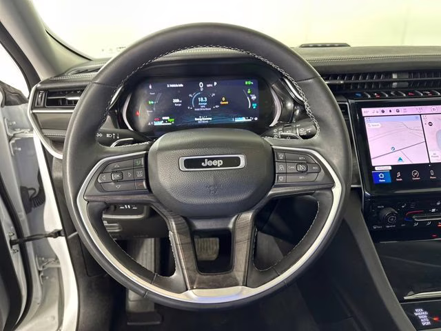 2023 Bright White Clearcoat Jeep Grand Cherokee 4xe 4X4 SUV