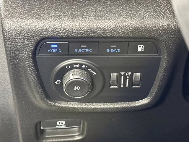 2023 Bright White Clearcoat Jeep Grand Cherokee 4xe 4X4 SUV