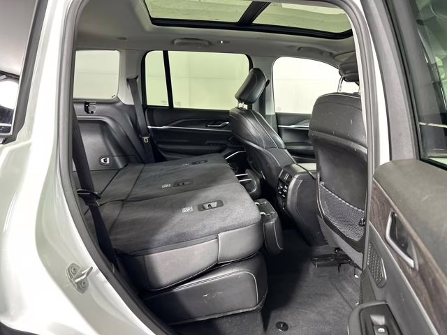 2023 Bright White Clearcoat Jeep Grand Cherokee 4xe 4X4 SUV