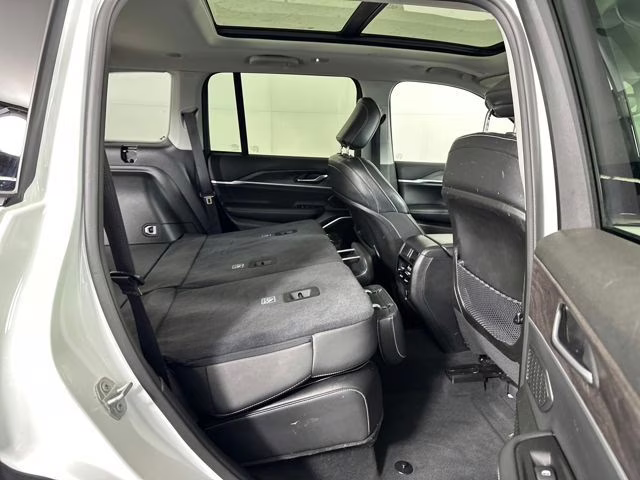 2023 Bright White Clearcoat Jeep Grand Cherokee 4xe 4X4 SUV