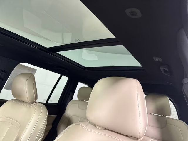 2022 Velvet Red Pearlcoat Jeep Grand Cherokee 4xe 4X4 SUV