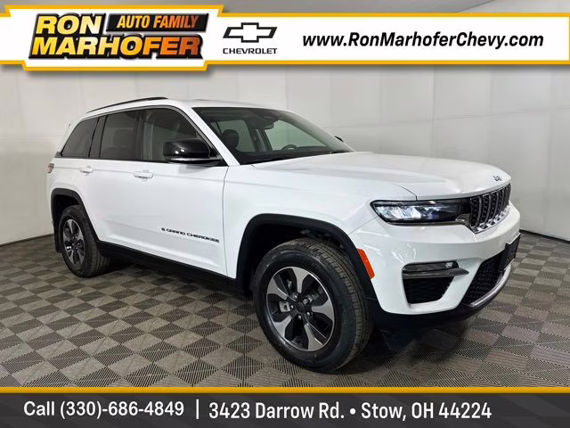 2022 Bright White Clearcoat Jeep Grand Cherokee 4xe 4X4 SUV