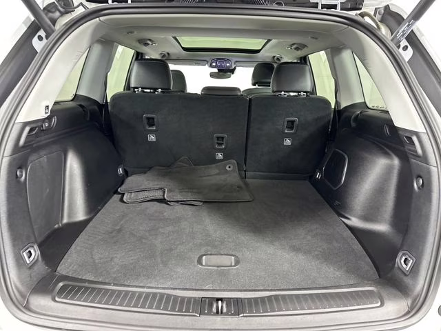 2022 Bright White Clearcoat Jeep Grand Cherokee 4xe 4X4 SUV