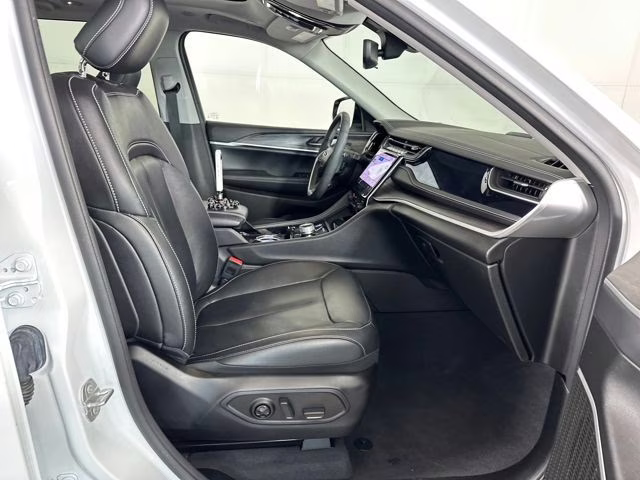 2022 Bright White Clearcoat Jeep Grand Cherokee 4xe 4X4 SUV