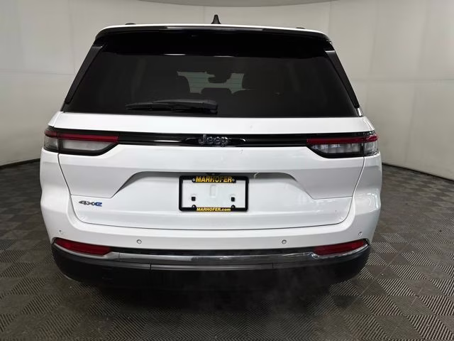 2022 Bright White Clearcoat Jeep Grand Cherokee 4xe 4X4 SUV