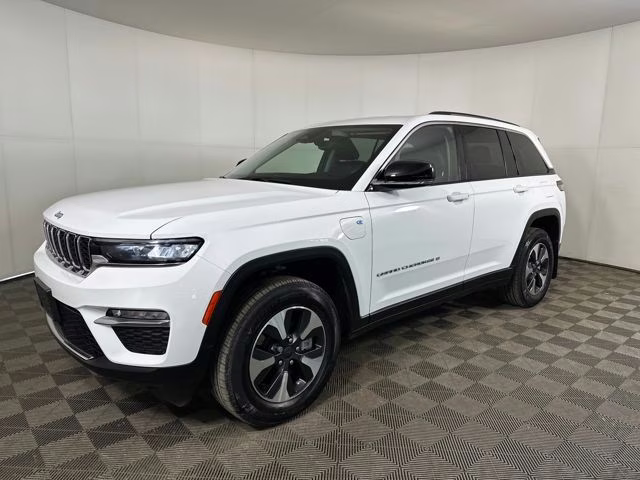 2022 Bright White Clearcoat Jeep Grand Cherokee 4xe 4X4 SUV