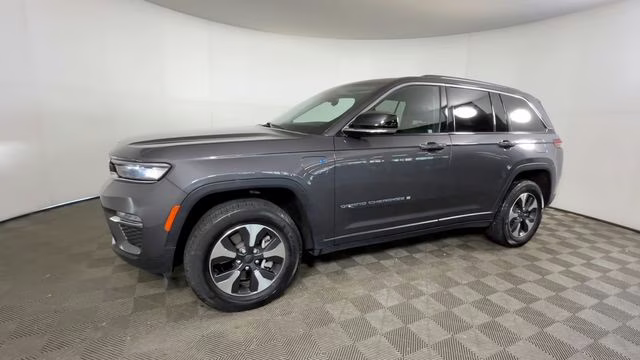 2023 Baltic Gray Metallic Clearcoat Jeep Grand Cherokee 4xe 4X4 SUV