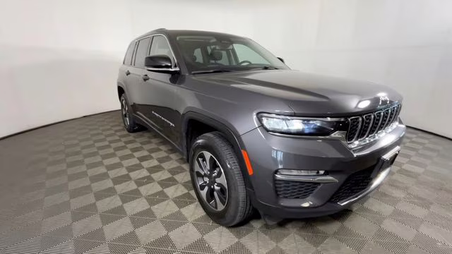 2023 Baltic Gray Metallic Clearcoat Jeep Grand Cherokee 4xe 4X4 SUV
