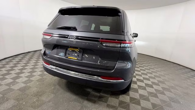 2023 Baltic Gray Metallic Clearcoat Jeep Grand Cherokee 4xe 4X4 SUV