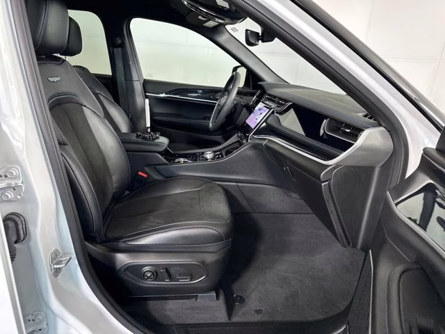 2022 Bright White Clearcoat Jeep Grand Cherokee Trailhawk 4xe 4X4 SUV