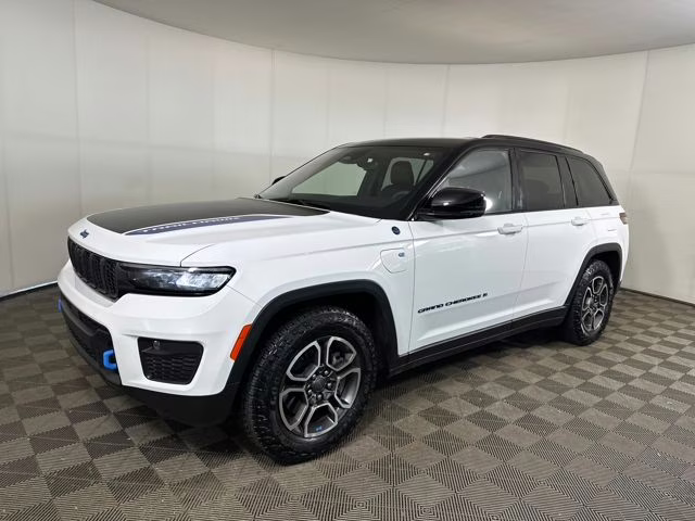 2022 Bright White Clearcoat Jeep Grand Cherokee Trailhawk 4xe 4X4 SUV