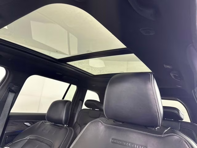 2023 Bright White Clearcoat Jeep Grand Cherokee Overland 4xe 4X4 SUV