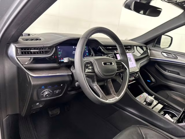 2023 Silver Zynith Jeep Grand Cherokee Overland 4xe 4X4 SUV