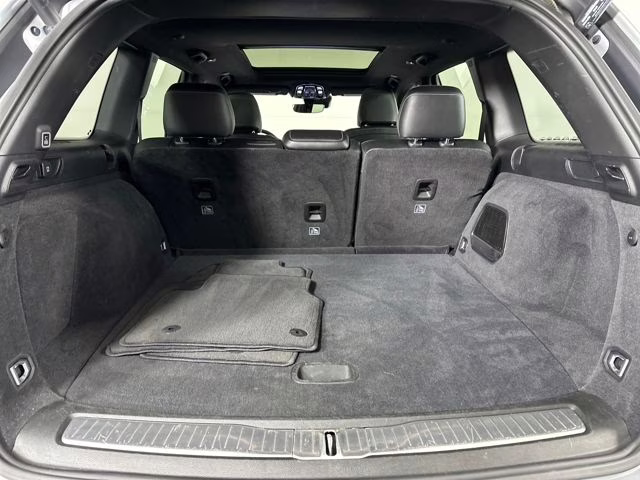 2023 Silver Zynith Jeep Grand Cherokee Overland 4xe 4X4 SUV