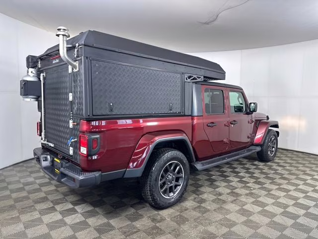 2021 Snazzberry Pearlcoat Jeep Gladiator Sport 4X4 Truck