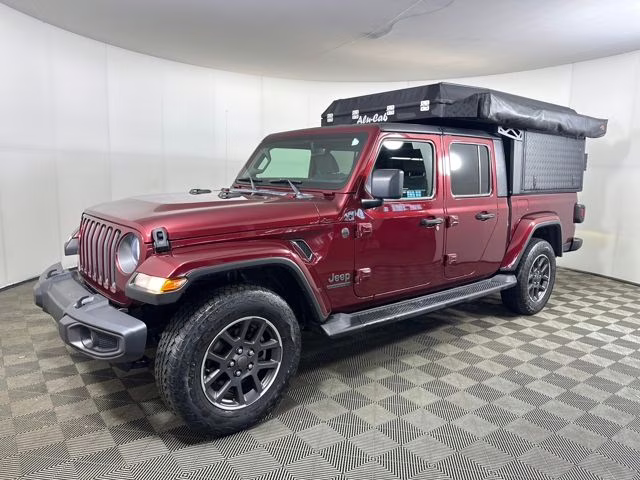 2021 Snazzberry Pearlcoat Jeep Gladiator Sport 4X4 Truck