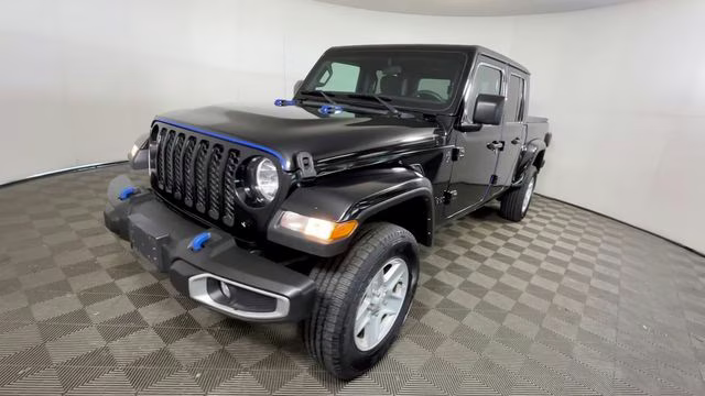 2023 Black Clearcoat Jeep Gladiator Sport S 4X4 Truck