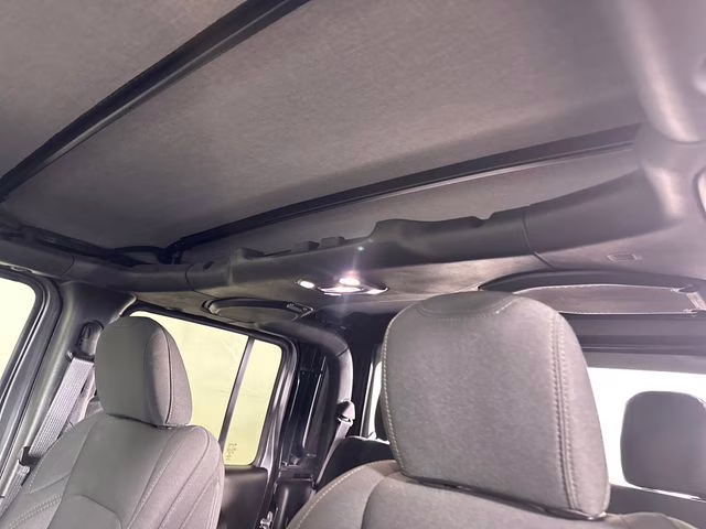 2022 Granite Crystal Metallic Clearcoat Jeep Gladiator Sport 4X4 Truck