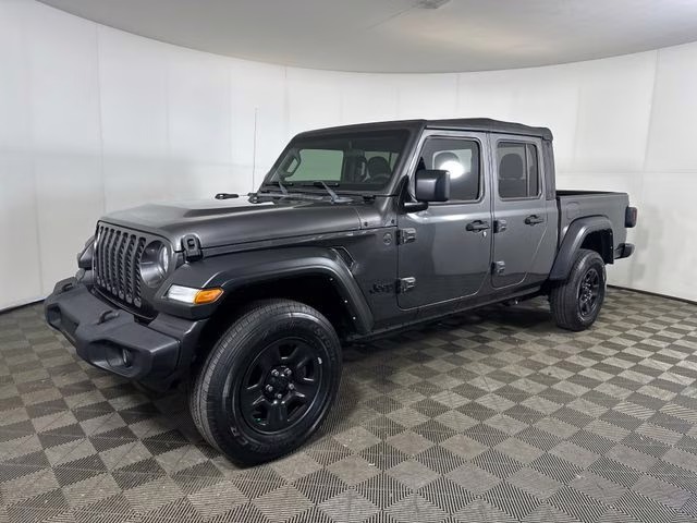 2022 Granite Crystal Metallic Clearcoat Jeep Gladiator Sport 4X4 Truck