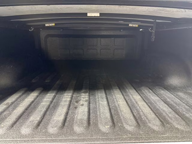 2022 Bright White Clearcoat Ram 1500 Classic Tradesman 4X4 Truck