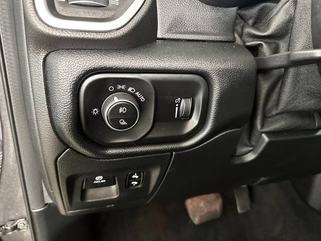 2020 Granite Crystal Metallic Clearcoat Ram 1500 Big Horn/Lone Star 4X4 Truck