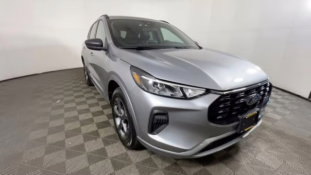 2024 rock metallic Ford Escape ST-Line AWD SUV