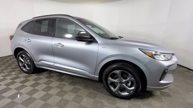 2024 rock metallic Ford Escape ST-Line AWD SUV