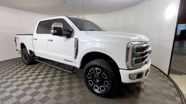 2024 White Metallic Ford F-350SD Platinum 4X4 Truck