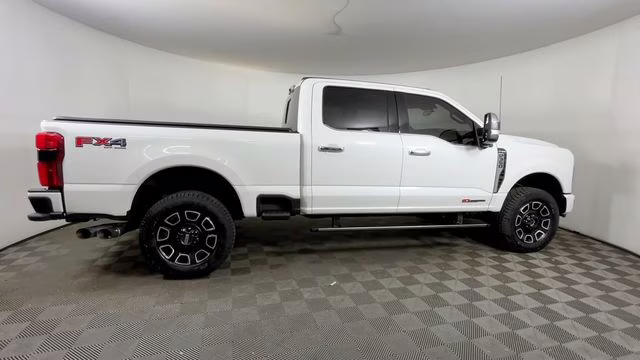 2024 White Metallic Ford F-350SD Platinum 4X4 Truck