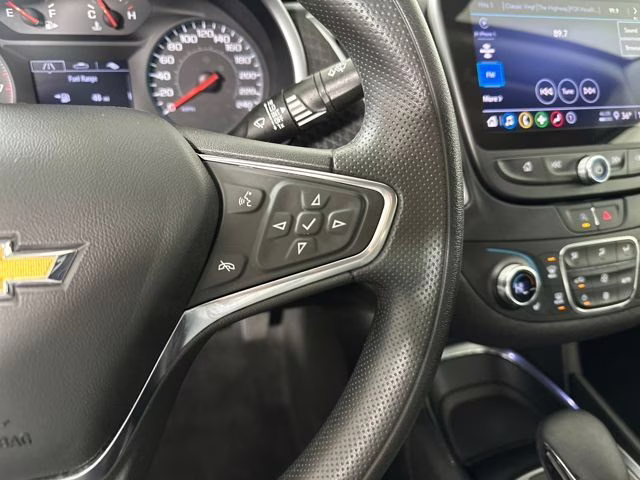 2023 White Chevrolet Malibu LT FWD Sedan
