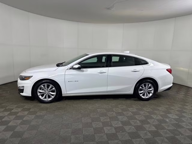 2023 White Chevrolet Malibu LT FWD Sedan