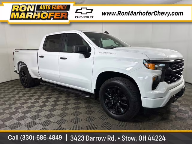 2022 Summit White Chevrolet Silverado 1500 Custom 4X4 Truck