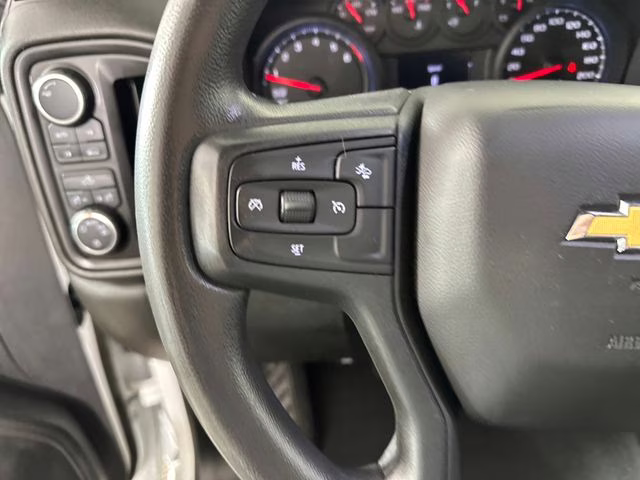 2022 Summit White Chevrolet Silverado 1500 Custom 4X4 Truck