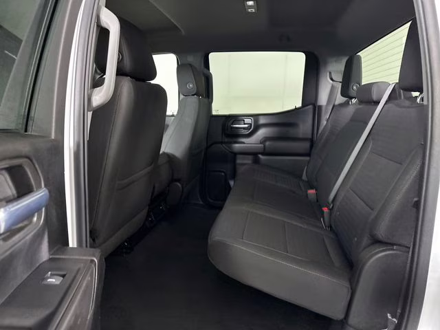 2022 Summit White Chevrolet Silverado 1500 Custom 4X4 Truck