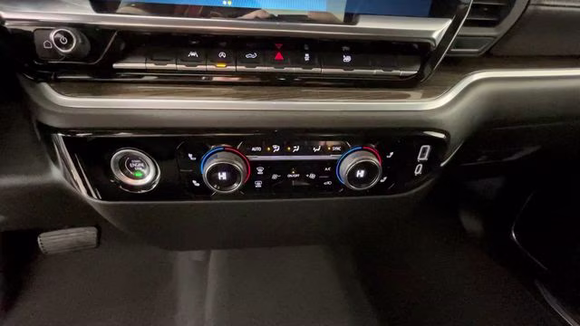 2022 Summit White Chevrolet Silverado 1500 LT 4X4 Truck