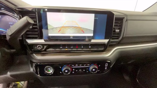 2022 Summit White Chevrolet Silverado 1500 LT 4X4 Truck