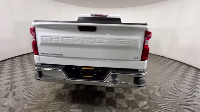 2022 Summit White Chevrolet Silverado 1500 LT 4X4 Truck