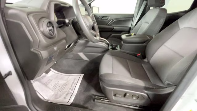 2023 Summit White Chevrolet Colorado Trail Boss 4X4 Truck