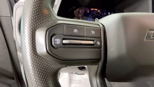 2023 Summit White Chevrolet Colorado Trail Boss 4X4 Truck